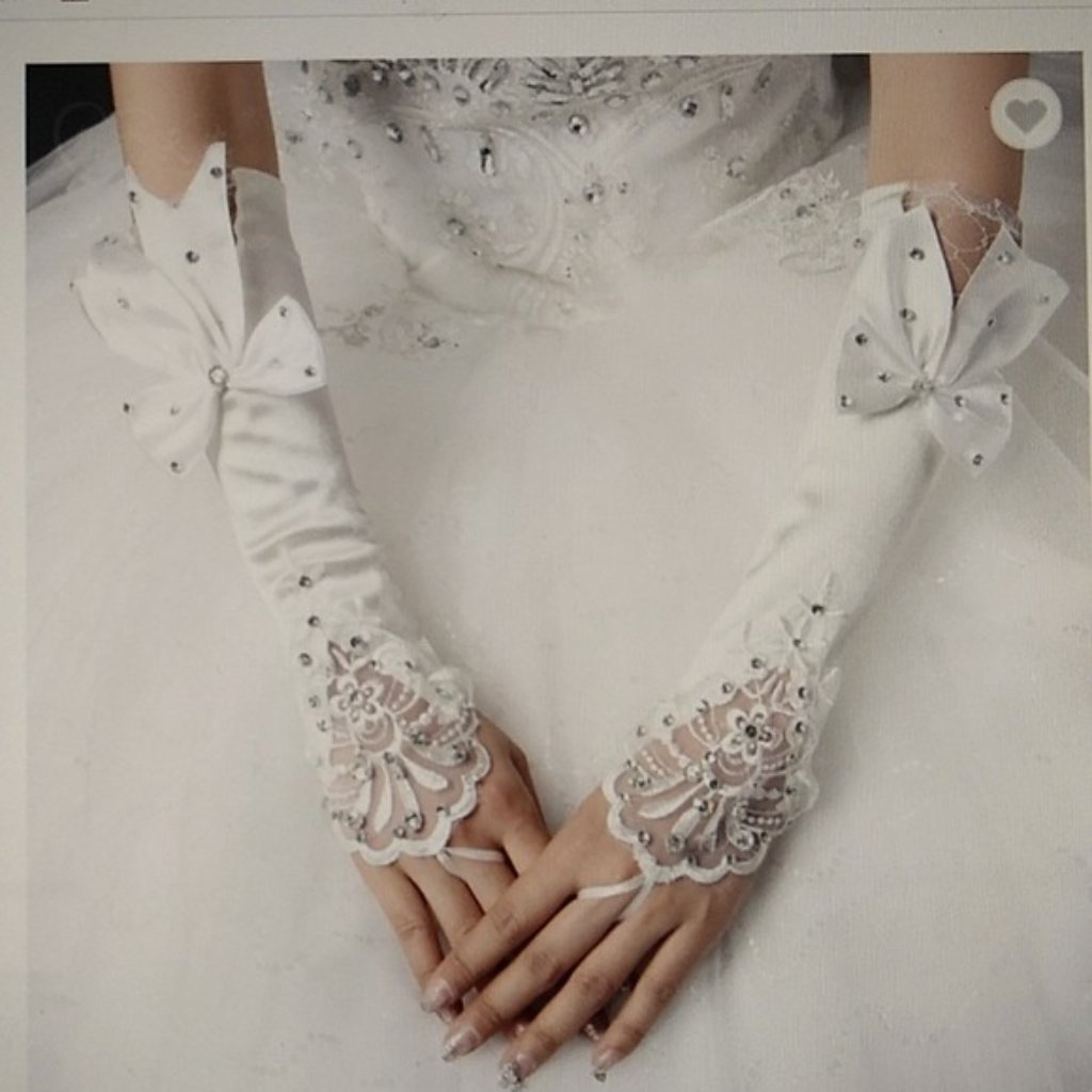 Off-White/Cream Wedding Satin Gloves